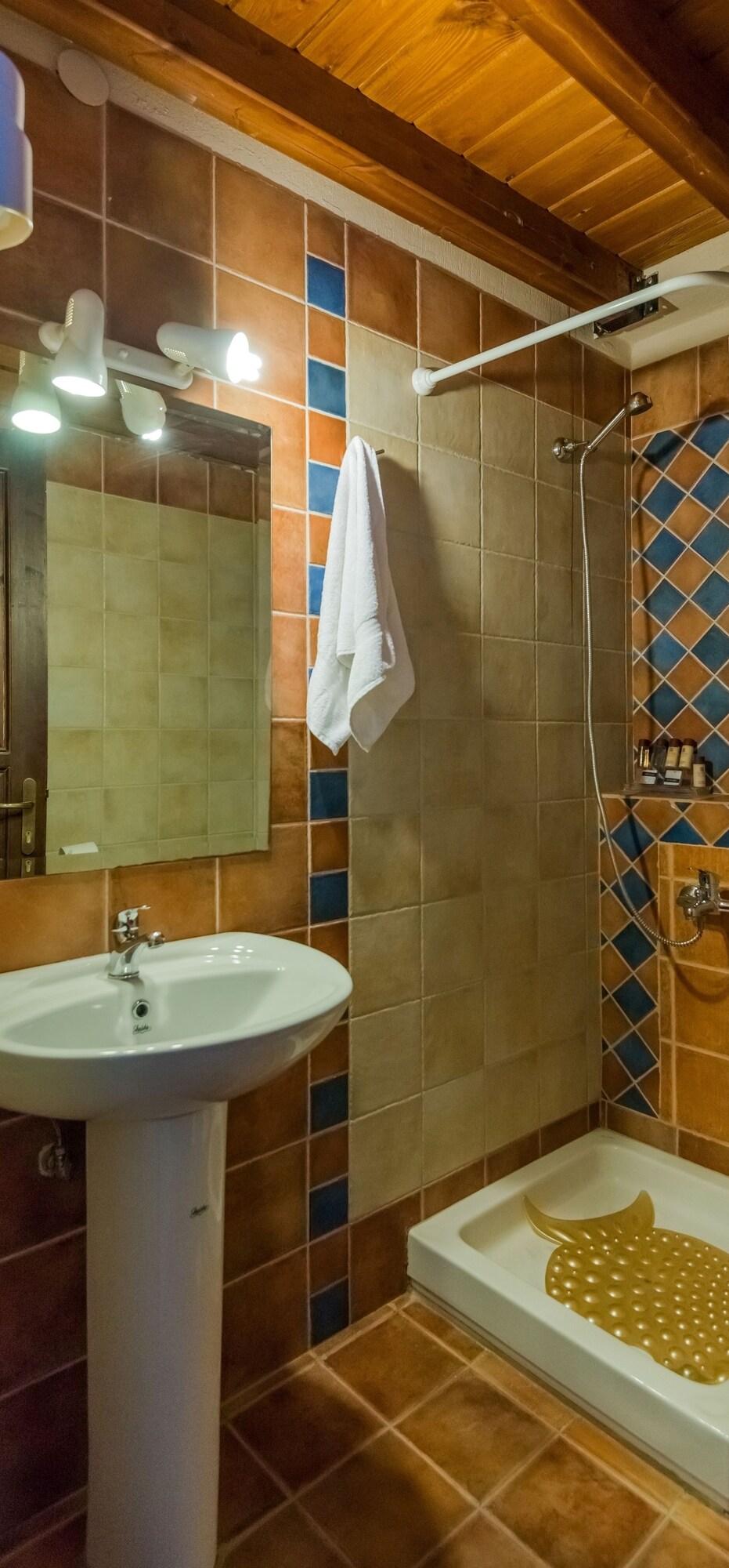 Mikri Arktos Hotell Eláti Eksteriør bilde
